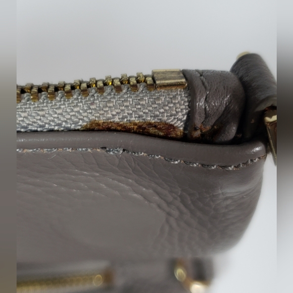 Tory Burch Bifold Clutch Gray Pebbled Leather - Picture 11 of 13